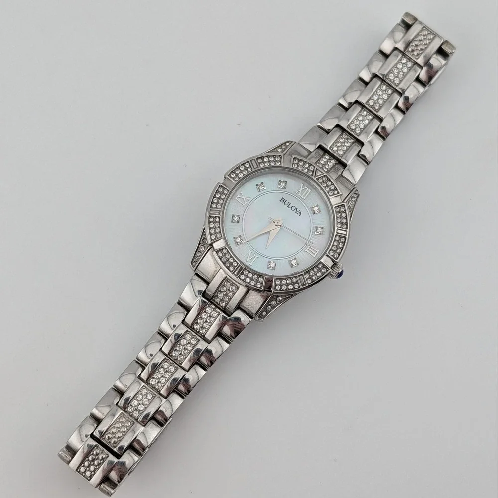 Bulova 96L116 Swarovski Crystal Mother of Pearl Women's‎ Watch 30mm 6.5